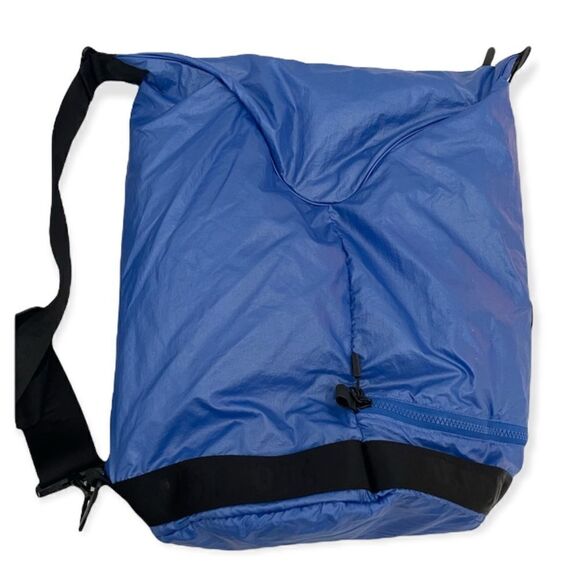 Nike blue and black gym bag shoulder bag - Picture 1 of 8